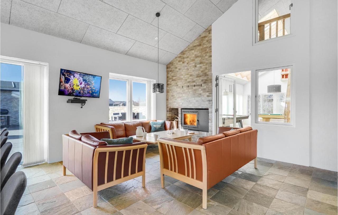 Nice Home In Tarm With Kitchen Esterno foto