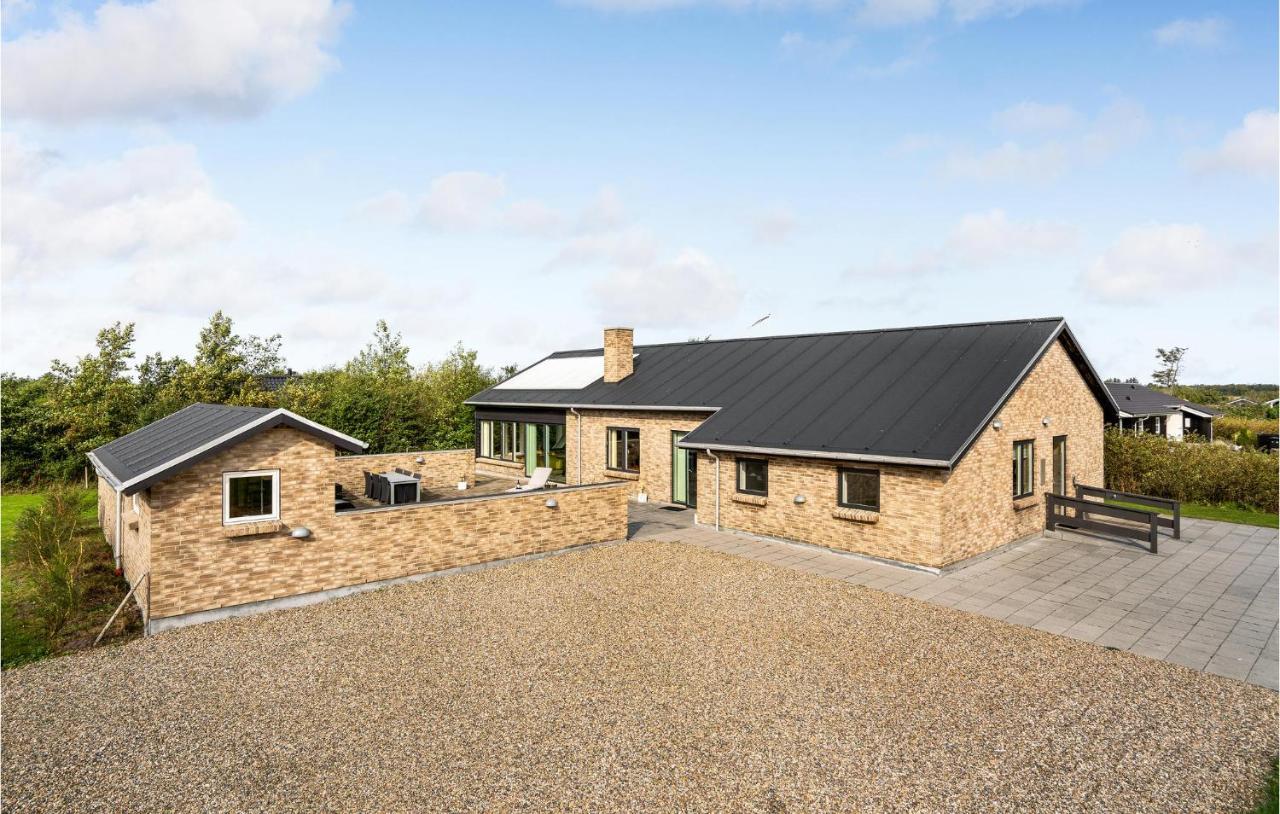 Nice Home In Tarm With Kitchen Esterno foto