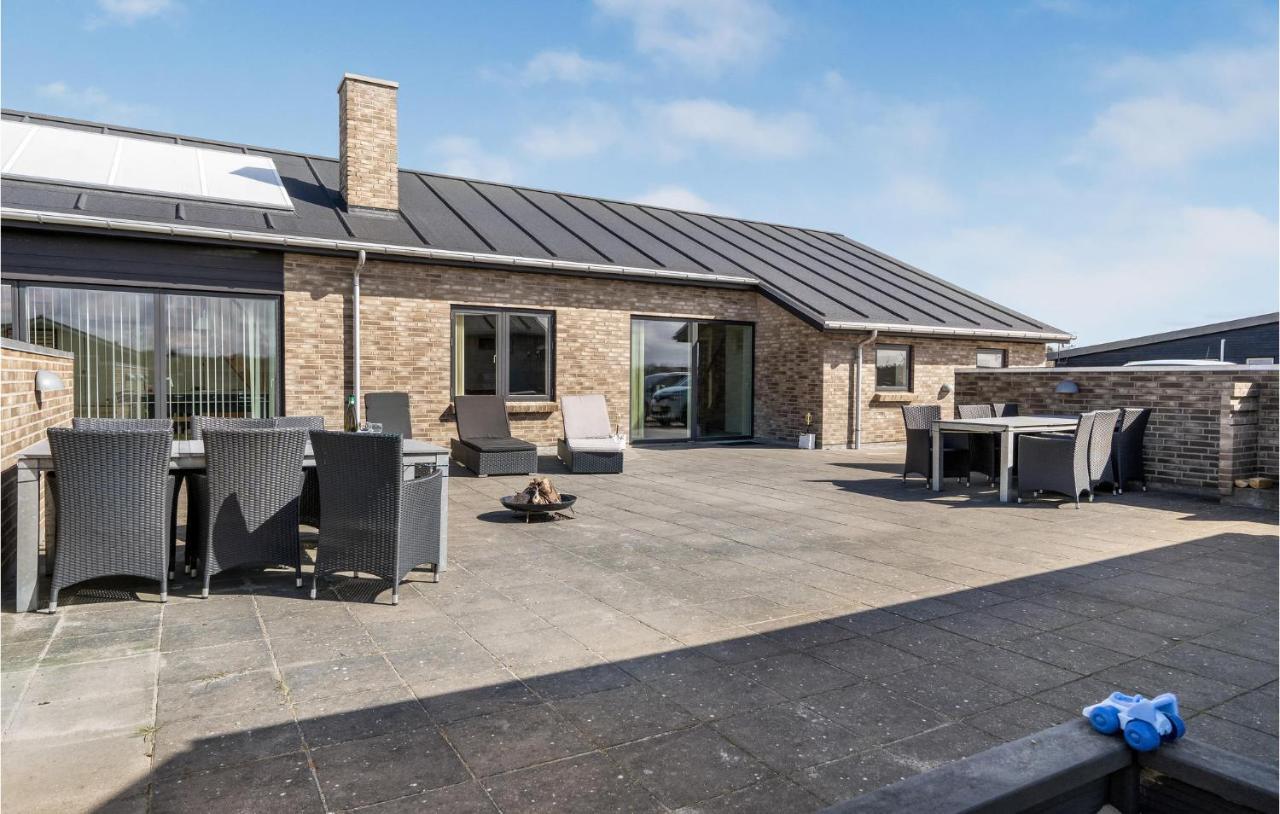 Nice Home In Tarm With Kitchen Esterno foto